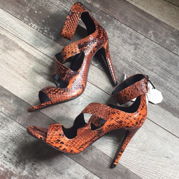 Zara Shoes - Zara leather snake skin heels size 7 1/2